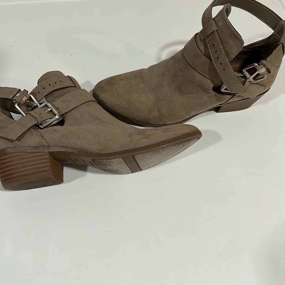 Francesca’s booties - Size 7